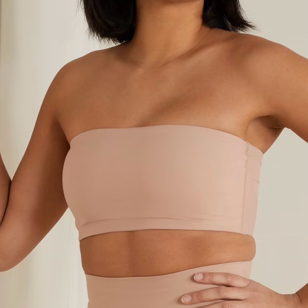 SKIMS Fits Everybody Bandeau in Clay